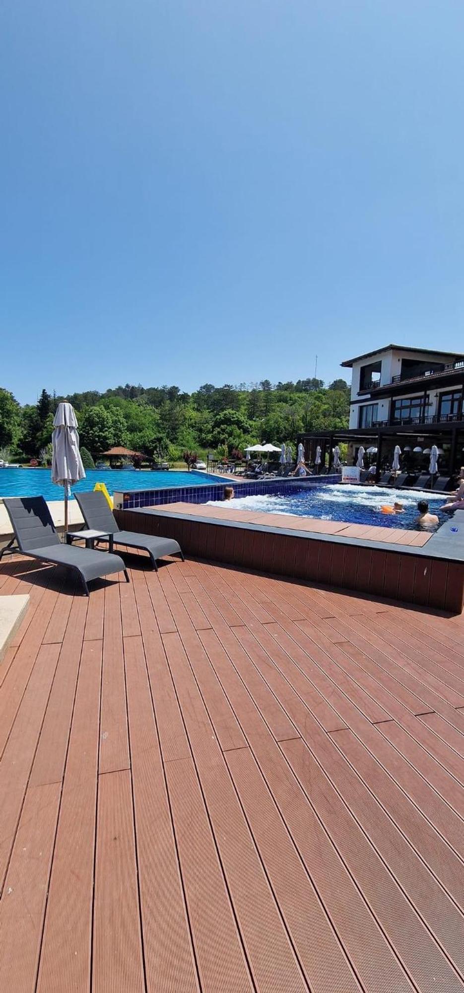Aj 1 With Pool View, Santa Marina Village, סוזופול