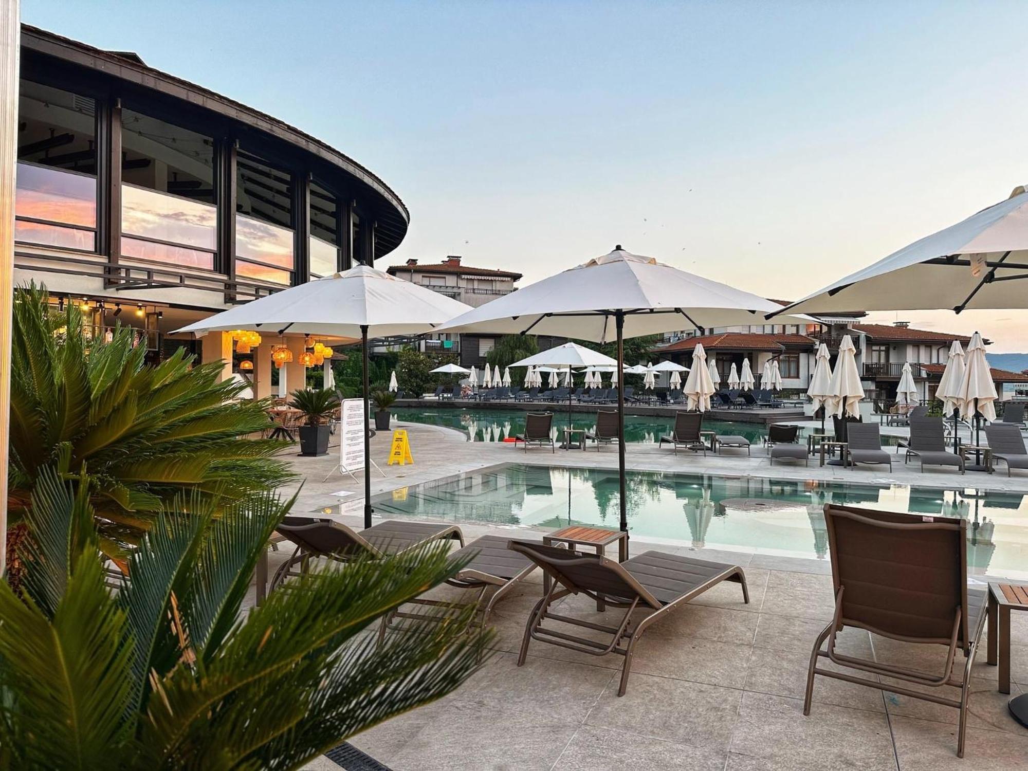 Aj 1 With Pool View, Santa Marina Village, סוזופול